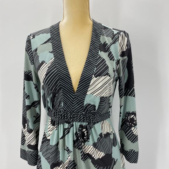 BCBGMAXARIA Long Sleeve Pullover V-Neck Self Tie Dress Size S Knee Length Y2K - Picture 4 of 8